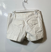 Load image into Gallery viewer, Express Womens White Regular Fit Slash Pocket Flat Front Chino Shorts Size 4
