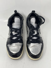 Load image into Gallery viewer, Authentic Nike Boys Air Jordan 1 Mid SE Black Silver Tone Sneaker Shoes Sz 1.5Y
