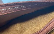 Load image into Gallery viewer, Timberland Womens Brown Genuine Leather Single Strap Foldable Crossbody Bag

