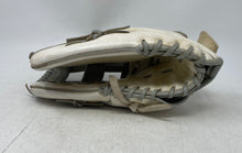 Load image into Gallery viewer, Franklin Unisex Field Master White Hand-Formed Pocket Fastpitch Softball Glove
