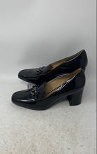 Load image into Gallery viewer, Naturalizer Womens Wynrie Black Leather Slip-On Square Toe Loafer Heels Size 9
