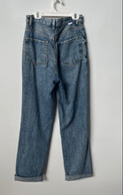 Load image into Gallery viewer, Pacsun Womens Blue Medium Wash Distressed Pockets Denim Mom Jeans Size 26
