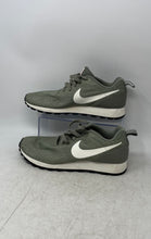Load image into Gallery viewer, Nike Womens MD Runner 2 ENG 916797-002 Green White Sneaker Shoes Size 10
