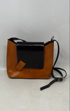 Load image into Gallery viewer, Vera Pelle Womens Orange Brown Leather Adjustable Strap Crossbody Handbag
