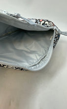 Load image into Gallery viewer, Vera Bradley Womens Multicolor Floral Adjustable Strap Inner Pockets Sling Bag
