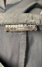 Load image into Gallery viewer, Express Jeans Mens Black Stretch Straight Leg Trouser Pants Size 3/4
