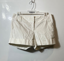 Load image into Gallery viewer, Express Womens White Regular Fit Slash Pocket Flat Front Chino Shorts Size 4
