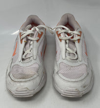 Load image into Gallery viewer, Nike Girls Air Max Bolt CW1626-501 White And Orange Tennis Shoes Size 5.5Y
