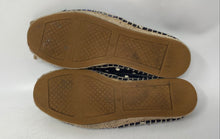 Load image into Gallery viewer, Authentic Tory Burch Womens Blue Polka Dot Print Espadrille Shoes Size 6.5M Worn
