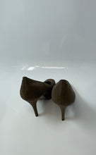 Load image into Gallery viewer, Limelight Womens Gray Suede Closed Toe Slip-On Stiletto Pump Heels Size 39
