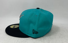 Load image into Gallery viewer, New Era Genuine Merchandise Mens Black Green Florida Marlins MLB Cap Size 7
