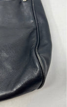 Load image into Gallery viewer, Maxx Womens Black Leather Outer Pockets Adjustable Strap Zipper Crossbody Bag
