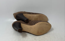 Load image into Gallery viewer, Marches Vous Womens Brown Leather Peep-Toe Laser-Cut Ankle Booties Size 9.5
