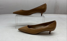 Load image into Gallery viewer, Sam Edelman Womens Franci Light Brown Leather Pointed Toe Kitten Pump Heels Sz 5
