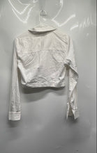 Load image into Gallery viewer, Forever 21 Womens White Long Sleeve Collared Cropped Button-Up Shirt Size Medium
