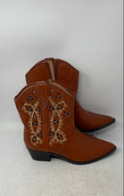 Load image into Gallery viewer, Sam &amp; Libby Womens Livie Brown Faux Leather Side Zip Cowboy Western Boots Sz 9.5
