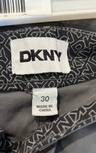 Load image into Gallery viewer, DKNY Mens Gray Flat Front Slash Pockets Outdoor Cargo Shorts Size 30
