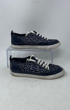 Load image into Gallery viewer, Guess Womens Baya 2 Navy White Low Top Lace-Up Sneaker Shoes Size 5.5M
