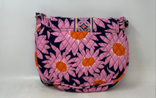 Load image into Gallery viewer, Vera Bradley Womens Multicolor Floral Print Quilted Inner Pocket Crossbody Bag
