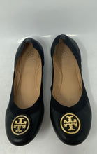 Load image into Gallery viewer, Authentic Tory Burch Womens Caroline Black Slip-On Ballet Flats Size 6M Worn
