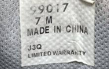 Load image into Gallery viewer, FootJoy Mens DryJoys White Leather Low Top Golf Spikes Shoes Size 7M
