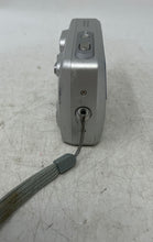 Load image into Gallery viewer, Minolta Dimage E323 Silver 3.2 MP Digital Camera With Carrying Case Not Tested
