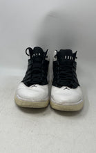 Load image into Gallery viewer, Nike Mens Air Jordan Max Aura AQ9084-100 White Black Basketball Shoes Size 10.5
