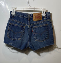Load image into Gallery viewer, Levi's Womens 517 Blue Denim Distressed Pockets Slim Fit Cut-Off Shorts Size 5

