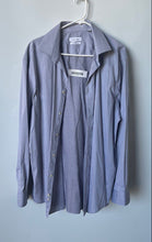 Load image into Gallery viewer, Calvin Klein Mens Gray Herringbone Regular Fit Dress Shirt Size XL 17.5 34/35
