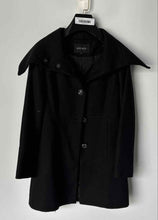 Load image into Gallery viewer, Nine West Womens Black Long Sleeve Collared Pockets Button Front Pea Coat Size 6
