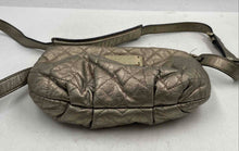 Load image into Gallery viewer, Authentic Marc Jacobs Womens Q Percy Gold-Tone Leather Crossbody Bag Damaged
