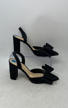 Load image into Gallery viewer, Jessica Simpson Womens Naomia Black Beige Block Slingback Heels Size 7.5M
