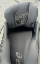 Load image into Gallery viewer, Asics Womens Gel Cumulus 22 1012A741 Gray Lace-Up Running Shoes Size 8.5

