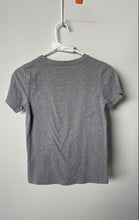 Load image into Gallery viewer, Jordan Boys Gray Graphic Print Short Sleeve Crew Neck Pullover T-Shirt Size S
