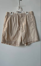 Load image into Gallery viewer, H&amp;M Mens Beige Cotton Regular Fit Flat Front Chino Shorts Size X-Small
