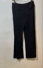 Load image into Gallery viewer, Authentic Giorgio Armani Womens Black Flat Front Pockets Trouser Pants Size 6
