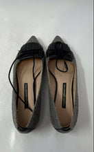 Load image into Gallery viewer, French Connection Womens Gray Black Pointed Toe Slip-On Ballet Flats Size 7.5
