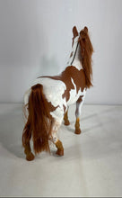 Load image into Gallery viewer, Our Generation 20-Inch Brown White With Blonde Hair Poseable Pinto Toy Horse
