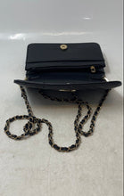 Load image into Gallery viewer, Badgley Mischka Womens Black Quilted Leather Chain Strap Crossbody Purse

