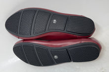 Load image into Gallery viewer, Alfani Step N&#39; Flex Womens Burgundy Leather Slip-On Ballet Flats Size 5.5M
