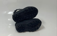 Load image into Gallery viewer, Sorel Kids Commander Black Waterproof Round Toe Mid-Calf Snow Boots Size 9
