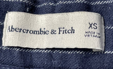 Load image into Gallery viewer, Abercrombie &amp; Fitch Womens Blue Pinstripe Printed Belt Loops Trouser Pants Sz XS
