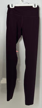 Load image into Gallery viewer, Lululemon Womens Burgundy Skinny Leg Activewear Legging Pants Size 4
