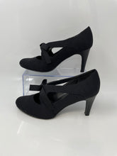 Load image into Gallery viewer, Ann Marino By Bettye Muller Womens Telma Black Round Toe Pump Heels Size 8.5
