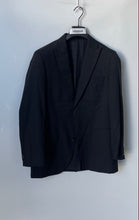 Load image into Gallery viewer, Hugo Boss Mens Black Peak Lapel Long Sleeve Regular Fit Two-Button Blazer Sz 36R
