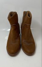 Load image into Gallery viewer, UGG Womens Annie Brown Leather Round Toe Block Heel Side Zip Ankle Bootie Size 8
