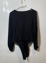 Load image into Gallery viewer, H&amp;M Womens Black Long Sleeve Regular Fit Button Front Blouse Top Size 4

