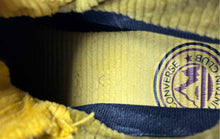 Load image into Gallery viewer, Converse Womens Yellow Leather Lace-Up Platform Ankle Boots Size 6
