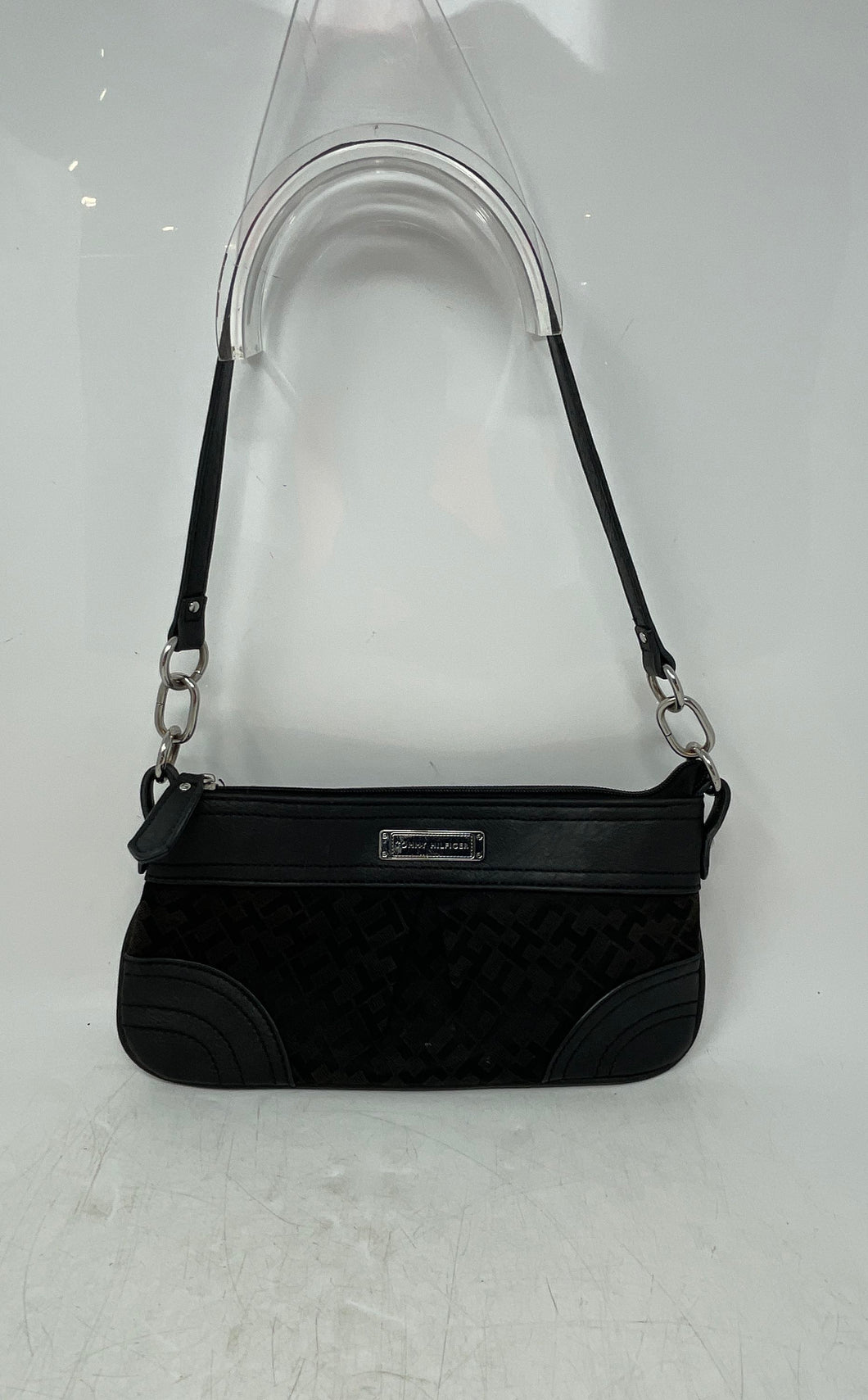 Tommy Hilfiger Womens Black Signature Print Single Strap Zip Top Shoulder Bag