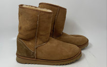 Load image into Gallery viewer, UGG Womens Classic Short Brown Pull-On Winter Shearling Boots Size 10
